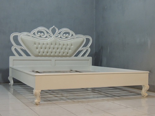 BD004-KU-M ANT WHT CLIO BROKEN WHT